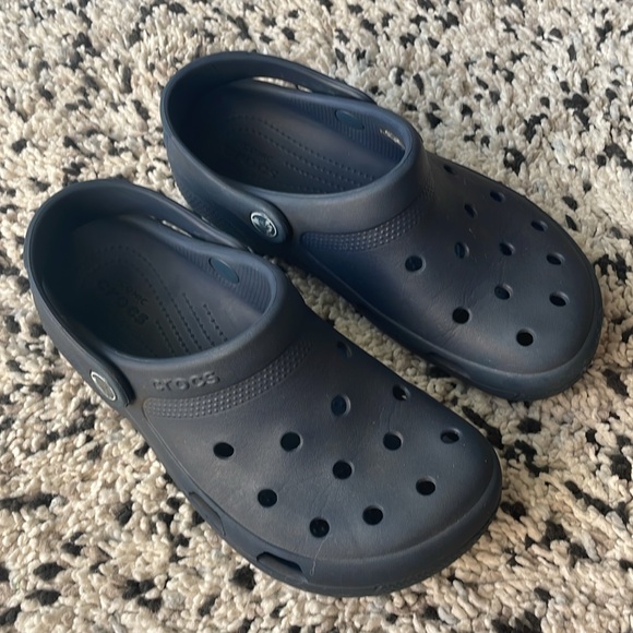 Kids Crocs—Size J3, Navy Blue - Picture 2 of 9